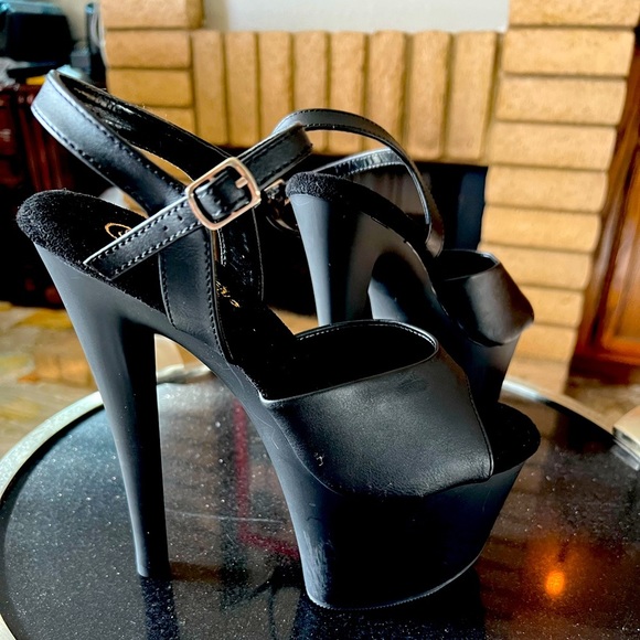 Brand New Dancer's Heals - Picture 1 of 6